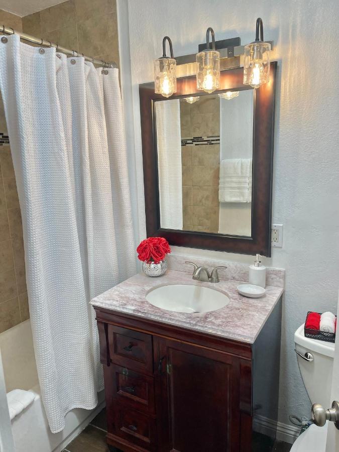 “Beautifull Cozy Studio…With Private Entrance” Las Vegas Bagian luar foto